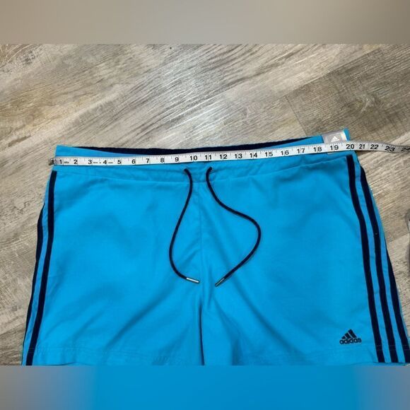 NWT Adidas pchd poly teal woman’s training entertainment,  femmes shorts - Picture 13 of 14